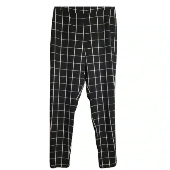 Women's 2 Piece Suit - Black Plaid - Size Medium - Office - Picture 8 of 10